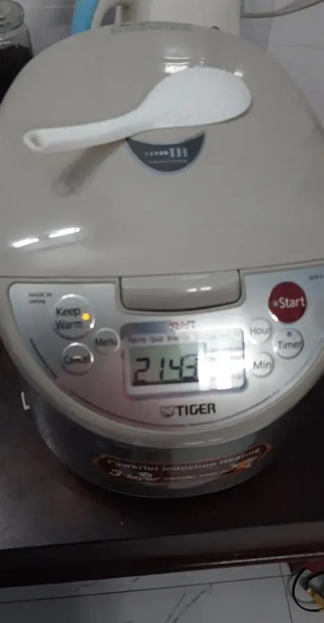 Khách hàng review Nồi cơm cao tần Tiger 1.8 lít JKW-A18W 1