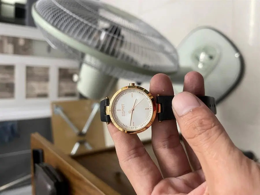 Khách hàng review Đồng hồ ESPRIT 32 mm Nữ ES1L314L0035 2
