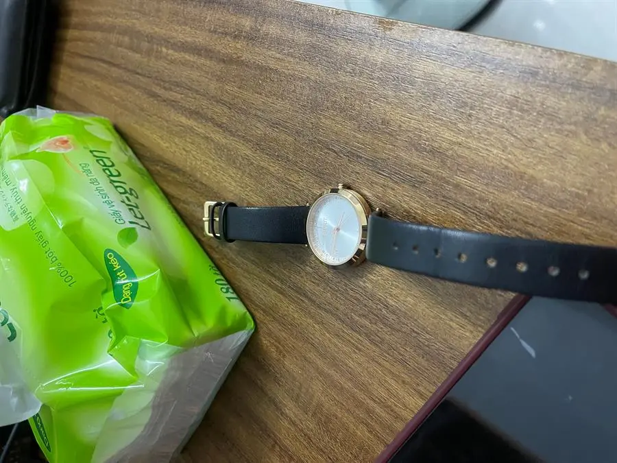 Khách hàng review Đồng hồ ESPRIT 32 mm Nữ ES1L314L0035 3