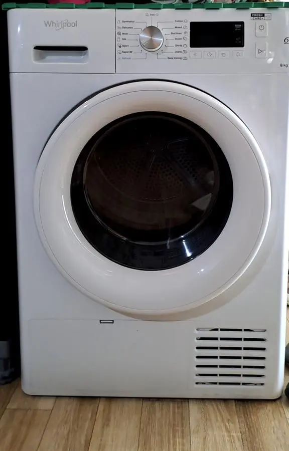 Khách hàng review Máy sấy ngưng tụ Whirlpool FreshCare  8 kg FFTCM118XB EE 1