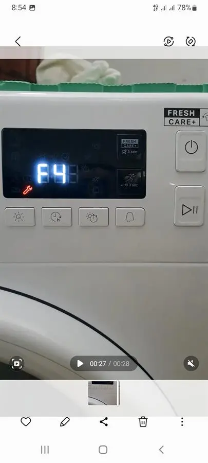Khách hàng review Máy sấy ngưng tụ Whirlpool FreshCare  8 kg FFTCM118XB EE 2