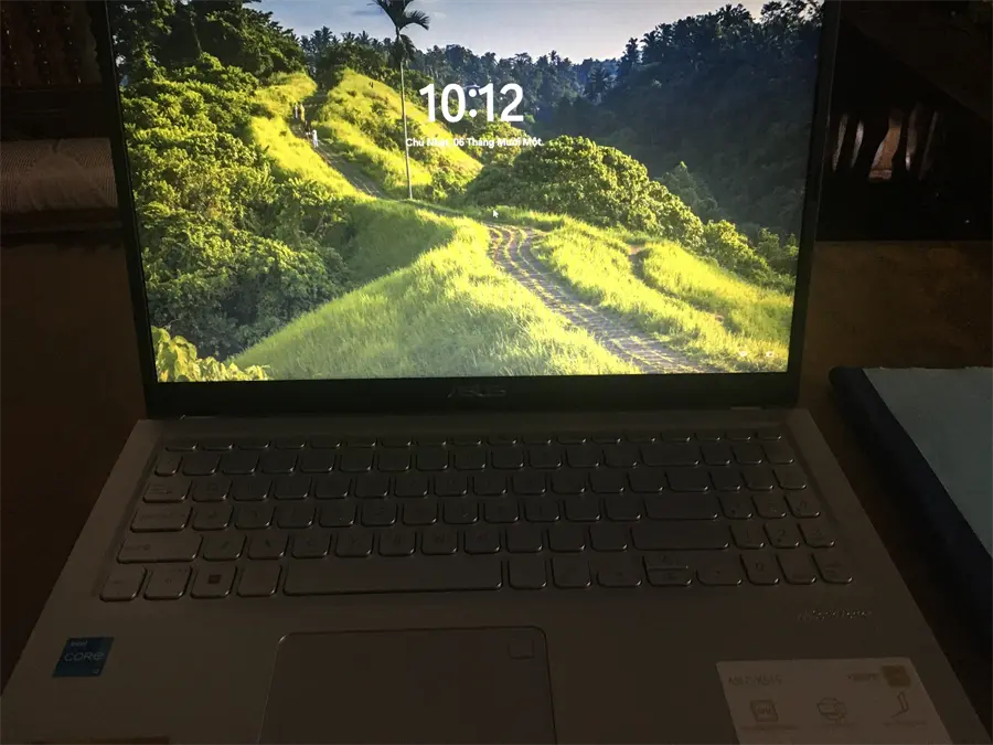 Khách hàng review Laptop Asus VivoBook X515EA i3 1115G4/8GB/256GB/Win11 (BR2046W) 1