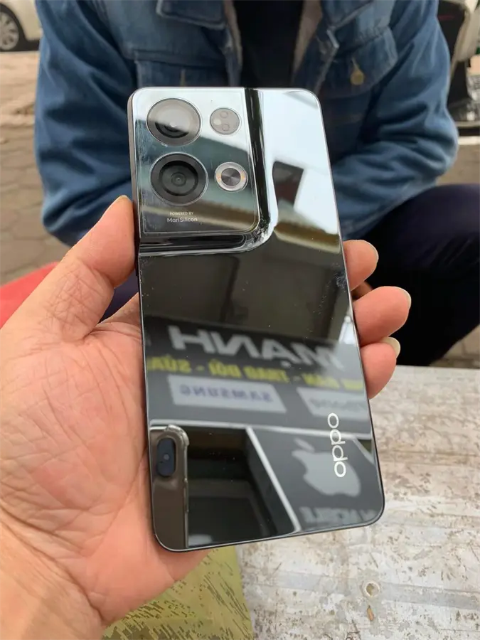 Khách hàng review Điện thoại OPPO Reno8 Pro 5G 8