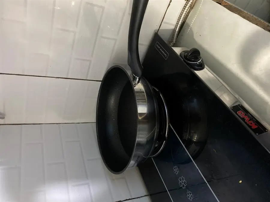 Khách hàng review Chảo inox chống dính vân đá đáy từ 28 cm Sunhouse IN28M4 1