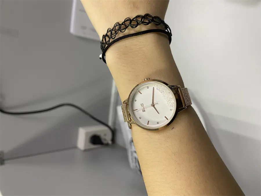 Khách hàng review Đồng hồ ELIO 32 mm Nữ ES053-01 1
