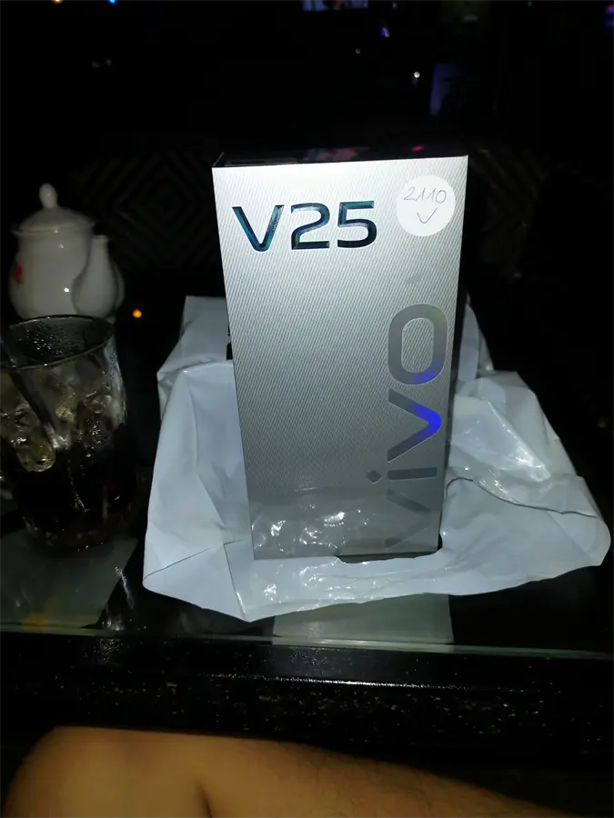 Khách hàng review Điện thoại vivo V25 5G 5