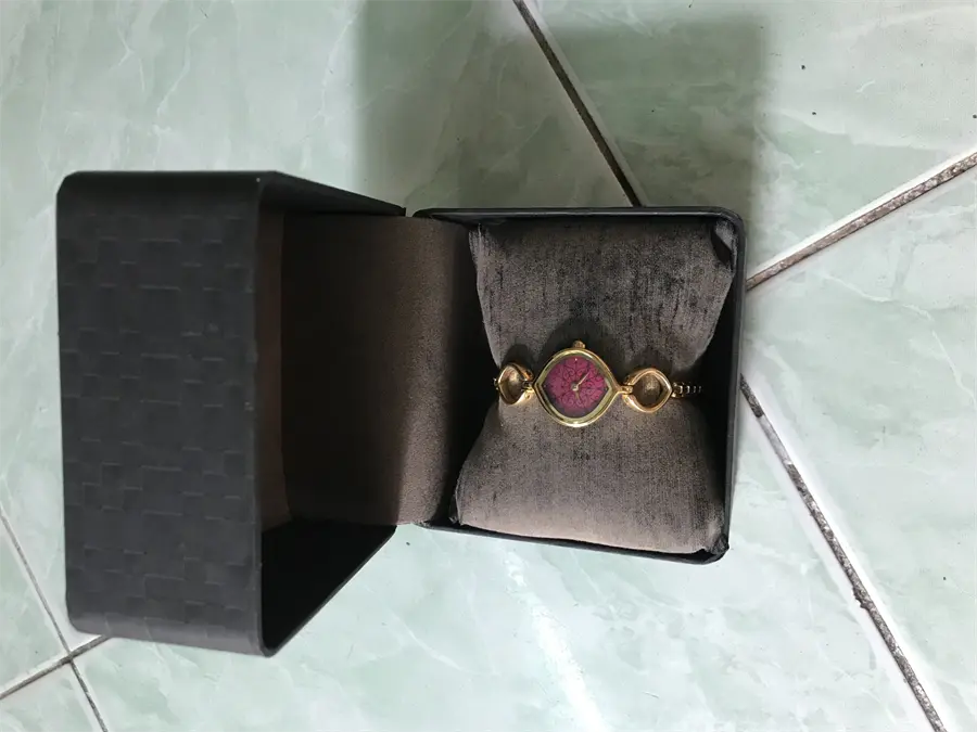 hách hàng review Đồng hồ TITAN 28 mm Nữ 2497YM02 6