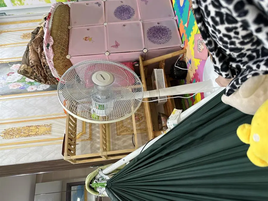 Khách hàng review Quạt lửng Comfee 3 cánh CF-FF4019VDW 52W 8