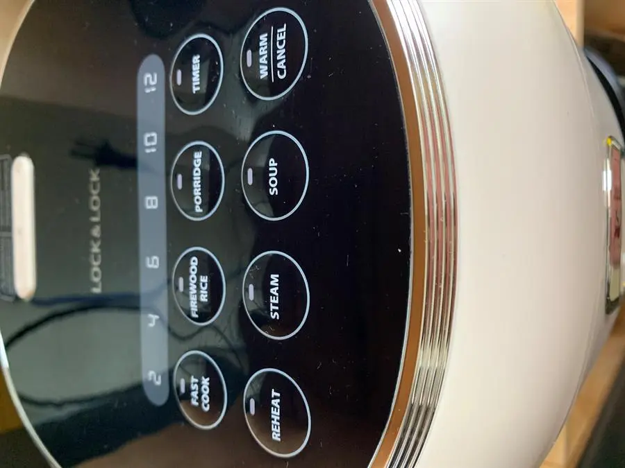 Khách hàng review Nồi cơm điện tử Lock 1