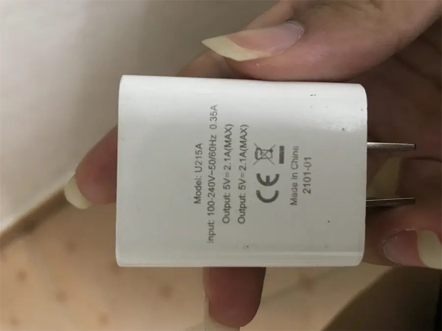 Khách hàng review Adapter sạc 2 cổng USB 10.5W Dual AVA U215A 4