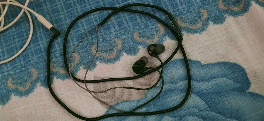 Khách hàng review Tai nghe Có Dây Mozard S80 1