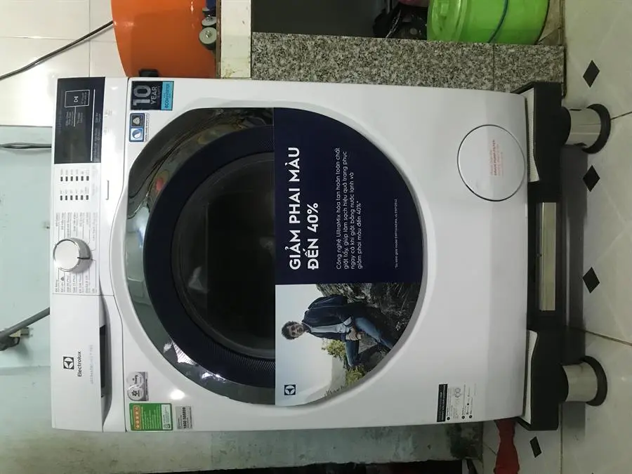 Khách hàng review Máy giặt Electrolux Inverter 10 kg EWF1024BDWA 5