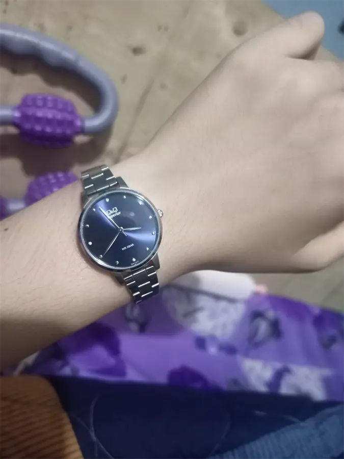 Khách hàng review Đồng hồ Q 5