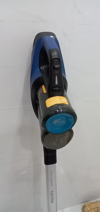 Khách hàng review Máy hút bụi lau nhà Philips FC6728 3