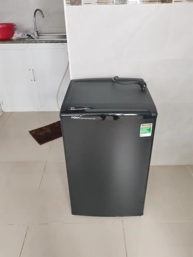 Khách hàng review Tủ lạnh Aqua 90 lít AQR-D99FA(BS) 42