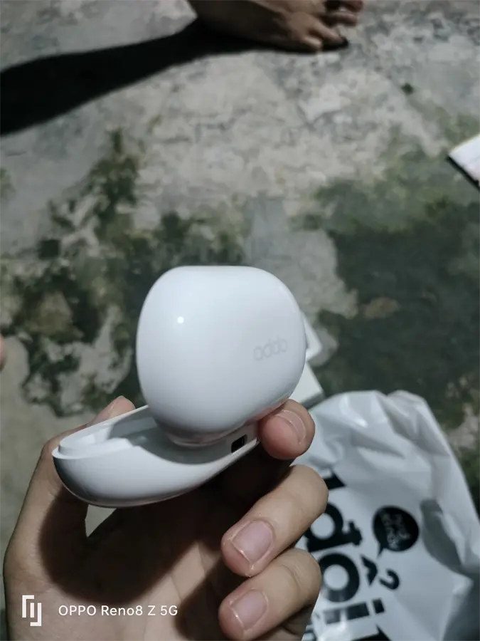 Khách hàng review Tai nghe Bluetooth True Wireless OPPO ENCO Buds ETI81 13