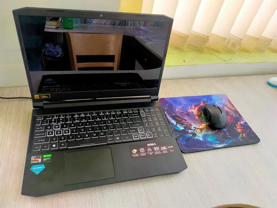 Khách hàng review Laptop Acer Nitro 5 Gaming AN515 45 R6EV R5 5600H/8GB/512GB/144Hz/4GB GTX1650/Win11 (NH.QBMSV.006) 8