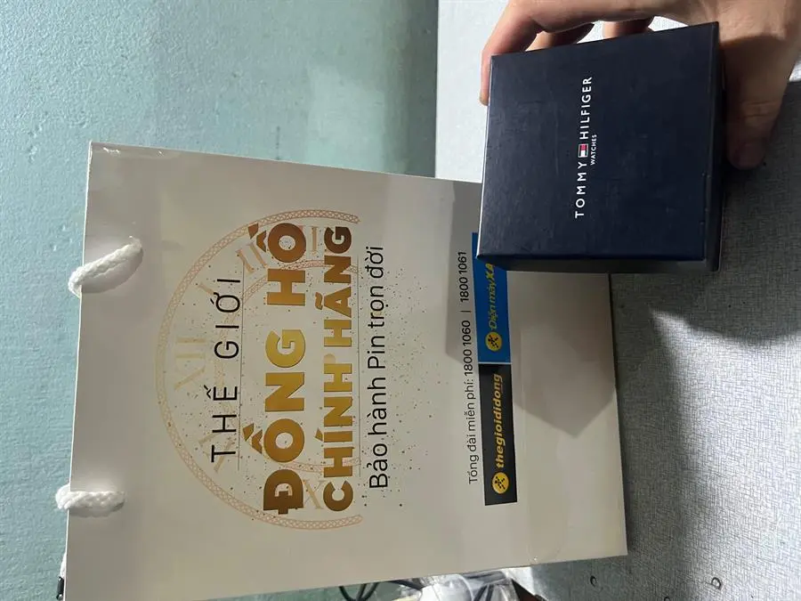 Khách hàng review Đồng hồ TOMMY HILFIGER TRENT 46 mm Nam 1791807 3