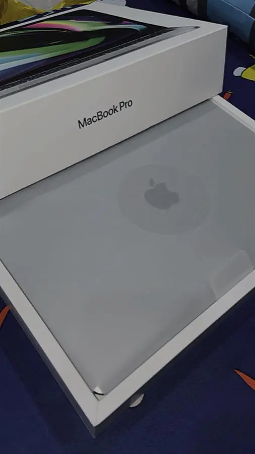 Khách hàng review Laptop Apple MacBook Pro 13 inch M2 2022 8-core CPU/8GB/512GB/10-core GPU (MNEJ3SA/A) 1