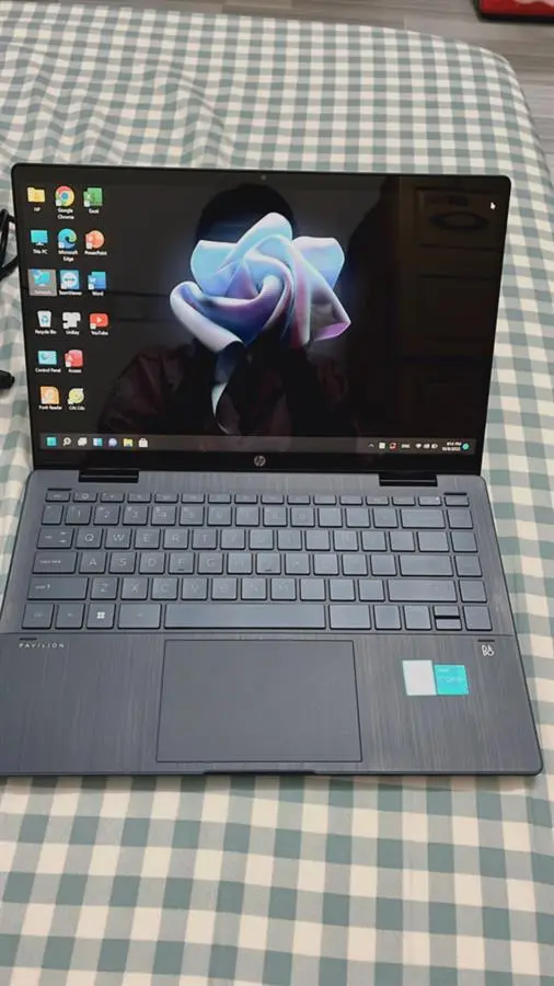 Khách hàng review Laptop HP Pavilion X360 14 ek0059TU i3 1215U/8GB/256GB/Touch/Win11 (6K7E1PA) 2