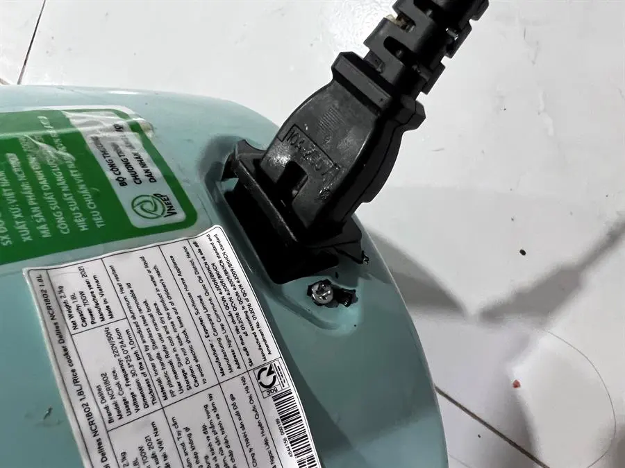 Khách hàng review Nồi cơm nắp rời Delites 1.8 lít NCR1802 4