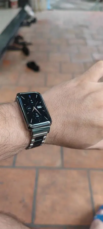 Khách hàng review Vòng đeo tay thông minh Mi Band 7 Pro Trắng 1