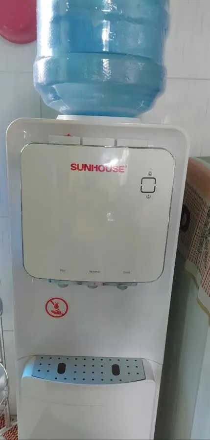 Khách hàng review Cây nước nóng lạnh Sunhouse SHD9546 670W 1