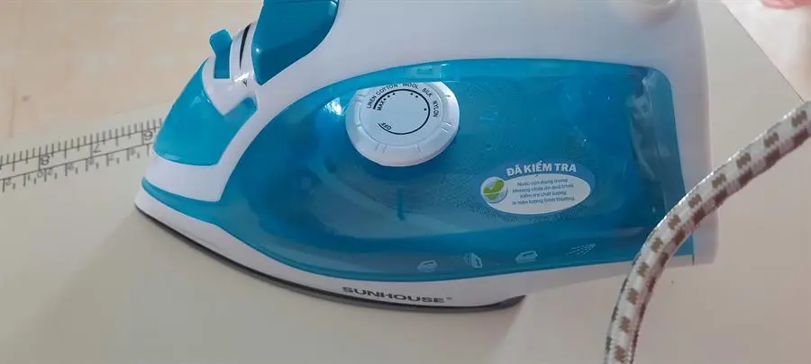 Khách hàng review Bàn ủi hơi nước Sunhouse SHD2065 1600W 3