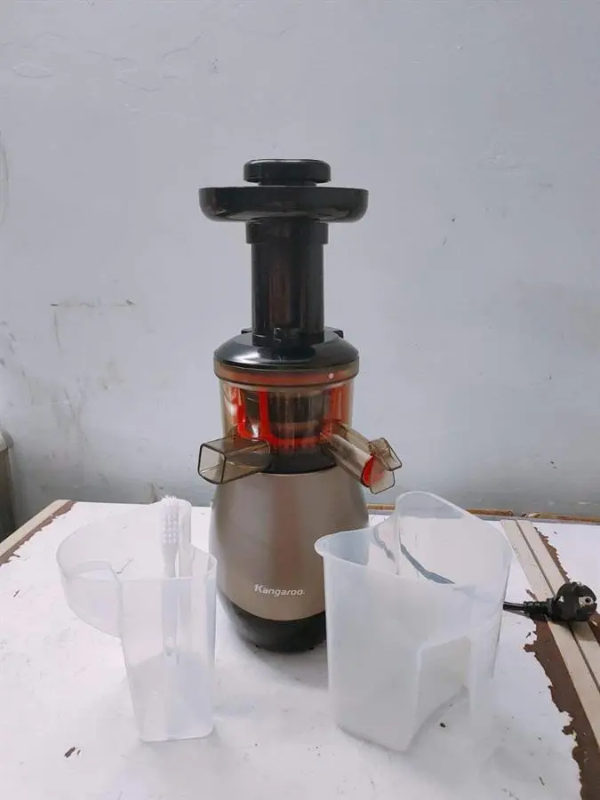 Khách hàng review Máy ép chậm Kangaroo KG150SJ 2