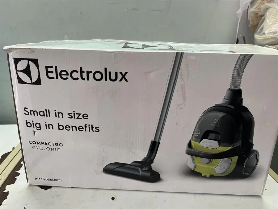 Khách hàng review Máy hút bụi dạng hộp Electrolux Z1231 6