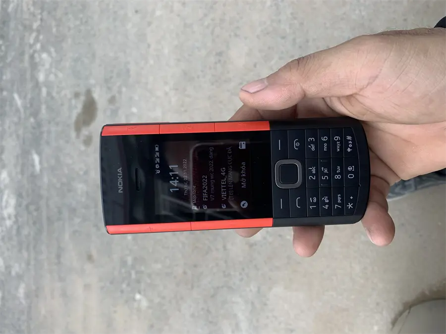 Khách hàng review Điện thoại Nokia 5710 2