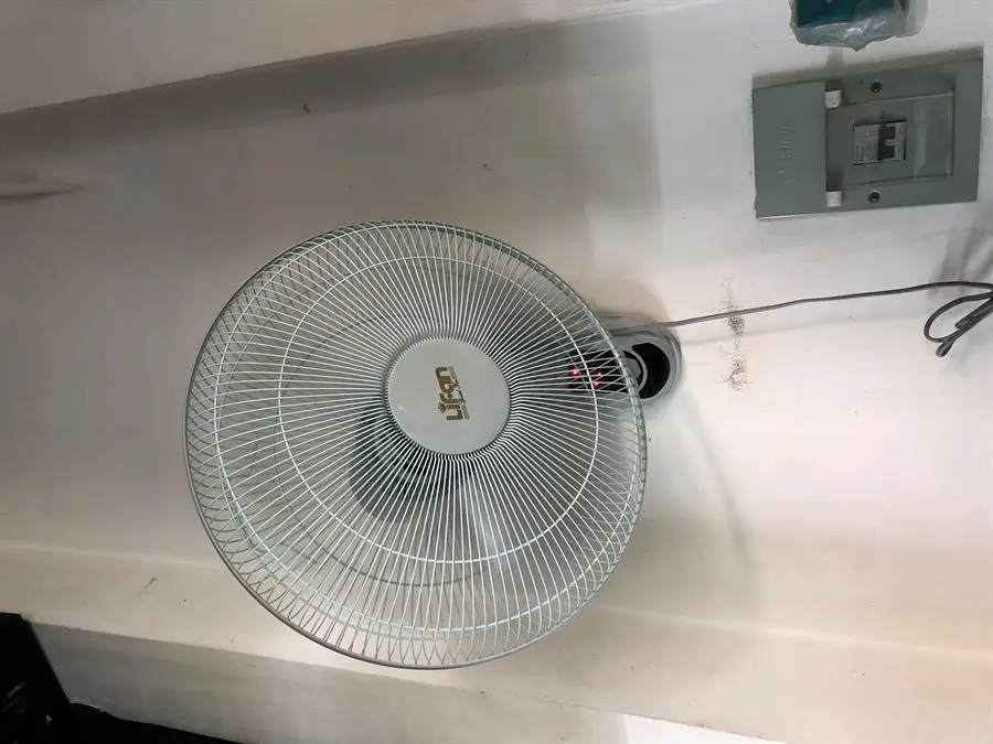 Khách hàng review Quạt treo tường Lifan 3 cánh TE-1688 50W 12