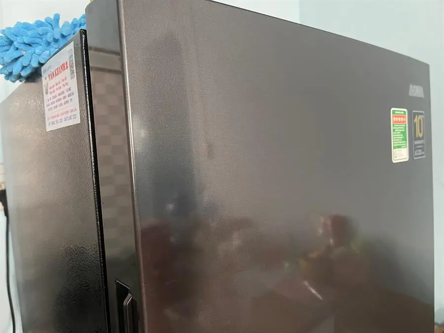 Khách hàng review Tủ lạnh Aqua Inverter 212 lít AQR-T239FA(HB) 15