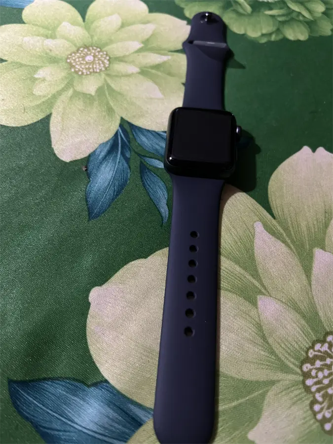 Khách hàng review Đồng hồ thông minh Apple Watch S3 GPS 38mm viền nhôm dây silicone 6