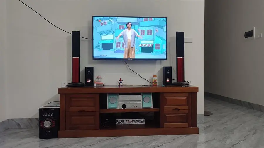 Khách hàng review Android Tivi TCL 43 inch L43S5200 27