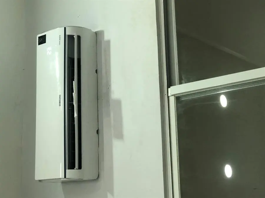 Khách hàng review Máy lạnh Samsung Inverter 1 HP AR09TYHQASINSV 63