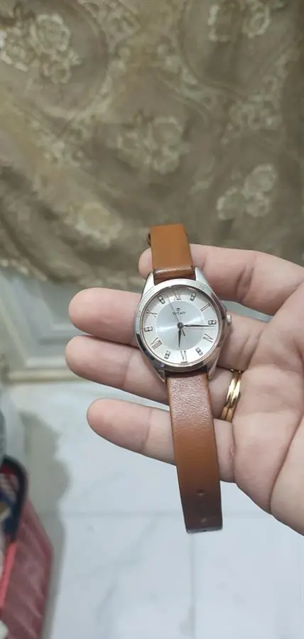 Khách hàng review Đồng hồ TITAN 40 mm Nữ 2565SL02 1