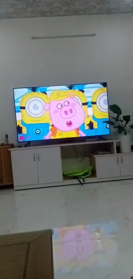 Khách hàng review Smart Tivi Samsung 4K Crystal UHD 75 inch UA75TU8100 1