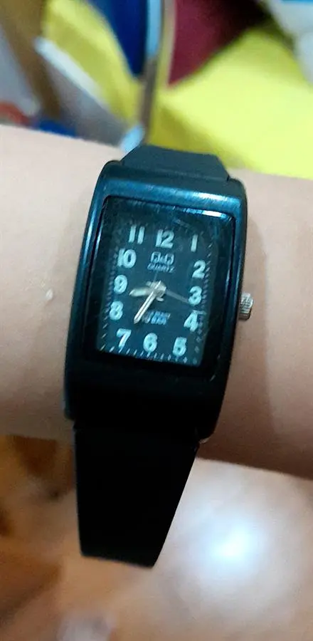Khách hàng review Đồng hồ Q 2