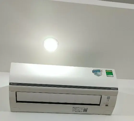 Khách hàng review Máy lạnh Daikin Inverter 2.5 HP FTKB60WAVMV 2