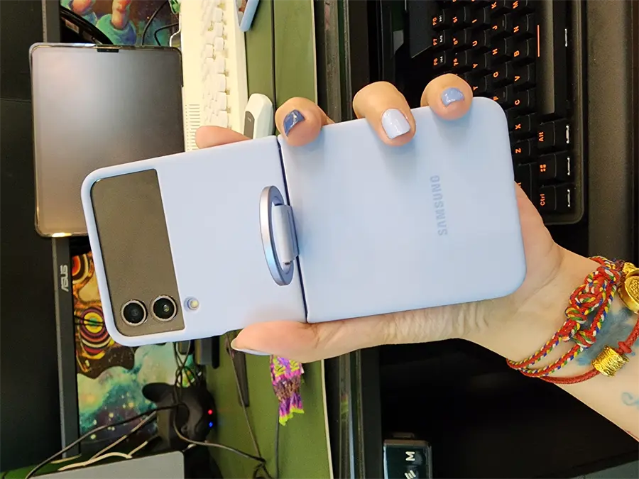 Khách hàng review Điện thoại Samsung Galaxy Z Flip4 5G 128GB 5