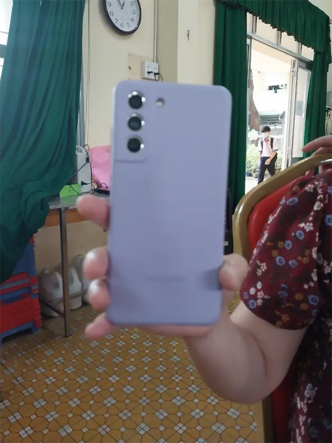Khách hàng review Ốp lưng Galaxy S21 FE Nhựa dẻo Samsung Chính hãng 1