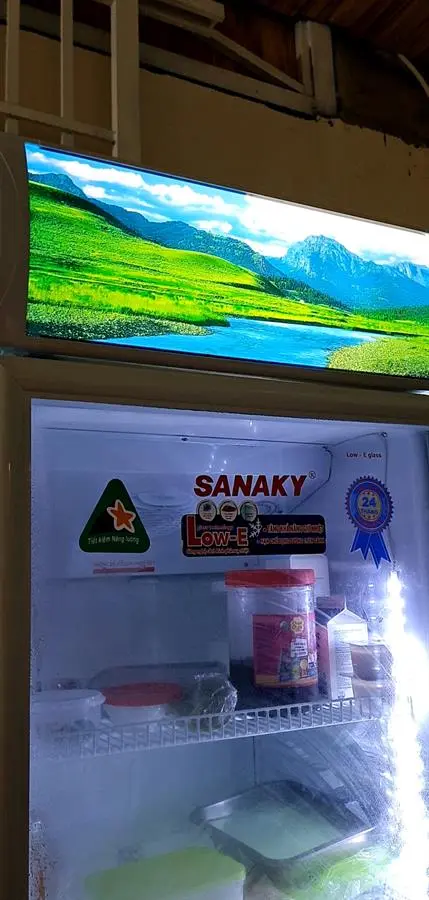 Khách hàng review Tủ mát 2 cánh Sanaky 340 lít TM.VH408WL 11