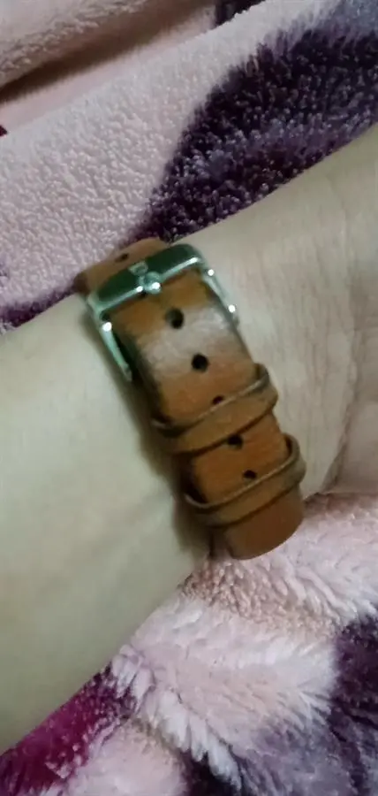 Khách hàng review Đồng hồ TITAN 34 mm Nữ 2570SL02 1