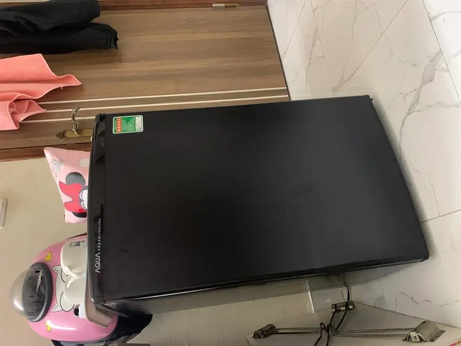 Khách hàng review Tủ lạnh Aqua 90 lít AQR-D99FA(BS) 41