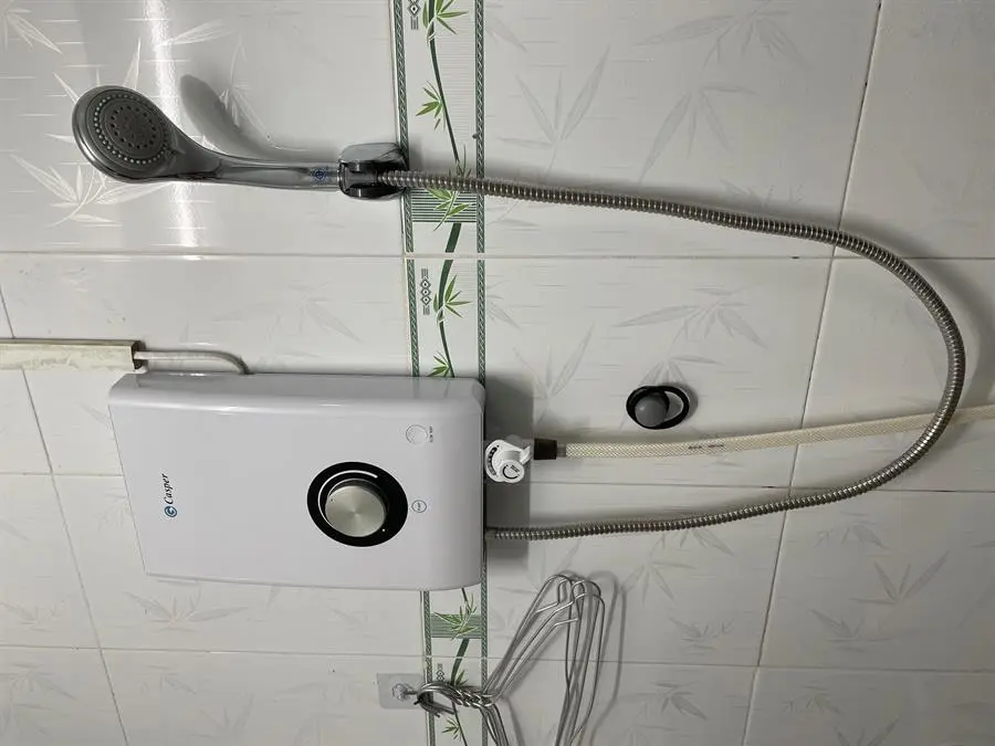 Khách hàng review Máy nước nóng trực tiếp Casper 4500W EP-45TH11 6