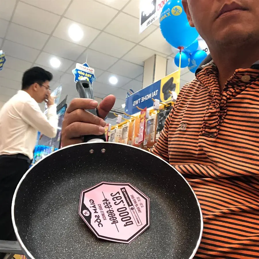 Khách hàng review Chảo nhôm chống dính vân đá đáy từ 26 cm Elmich Colosseum Y1 EL-3720 Xanh dương 6