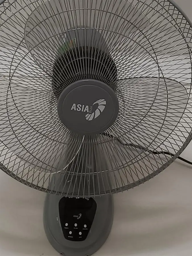 Khách hàng review Quạt treo tường Asia 3 cánh L16006-XV0 55W 2