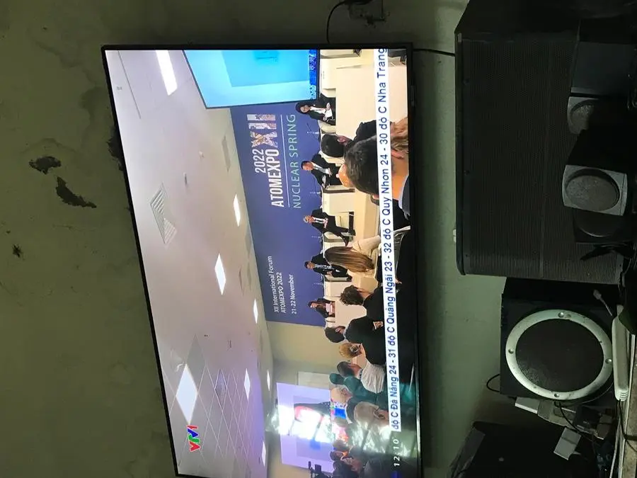 Khách hàng review Smart Tivi Crystal UHD Samsung 4K 55 inch UA55AU8100 16