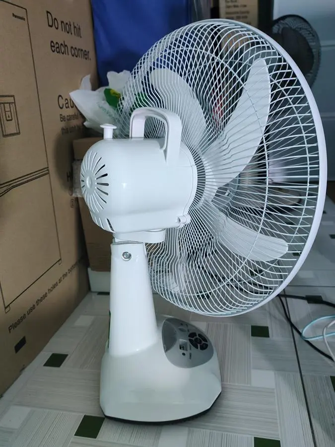 Khách hàng review Quạt sạc điện Kangaroo KG735 10